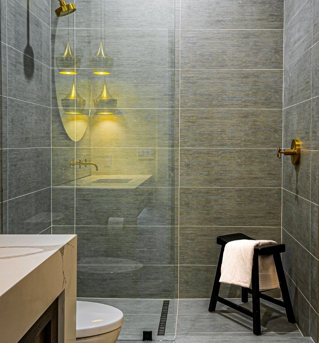 bathroom fitters TW8 0AA
